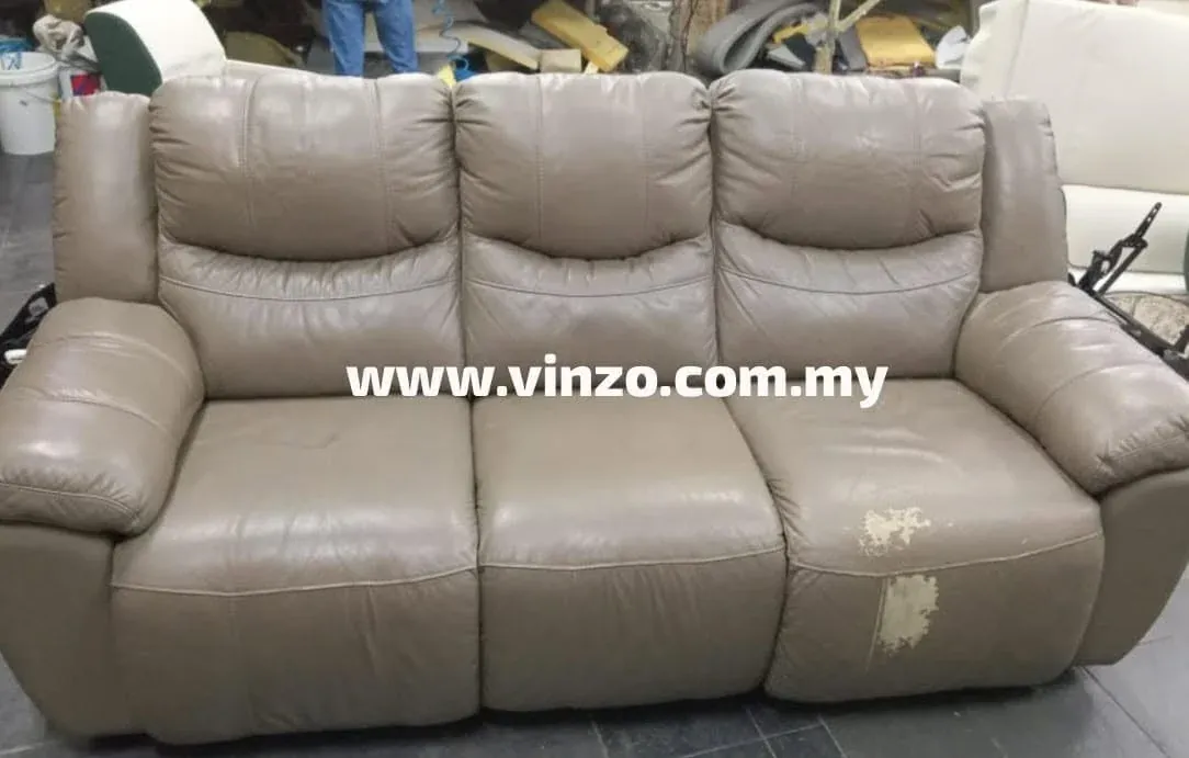 Sofa before restoration, project 04